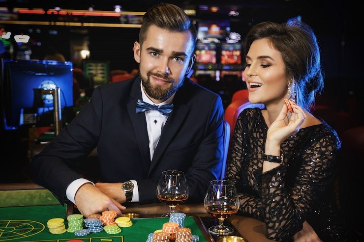 Demonstrasi fitur cascading reels dalam permainan slot dengan simbol yang jatuh dan pembayaran beruntun